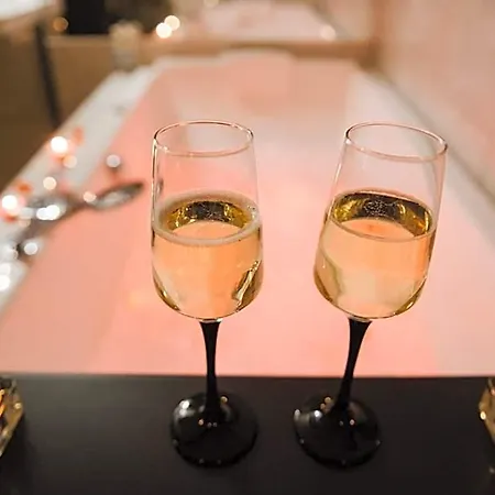 La Romantique Avec Jacuzzi Au Coeur De Aparthotel 4*